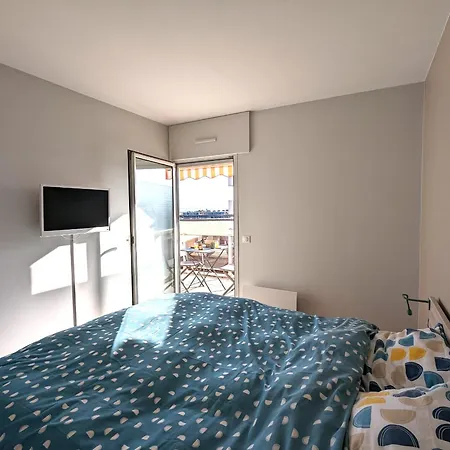 Apartment - T2 Cabine 50m² Avec Terrasse, Acces Plage Et Parking - Fr-1-420-141 *